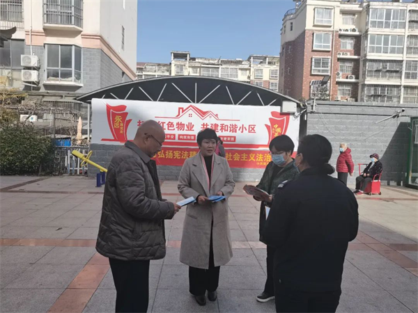 精彩呈“宪” 与“法”同行——商丘市委网信办扎实开展宪法进机关宣传活动